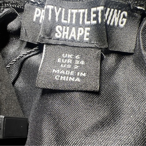 Pretty little thing shape off shoulder dress black corset ruched back size 2 - Picture 6 of 6